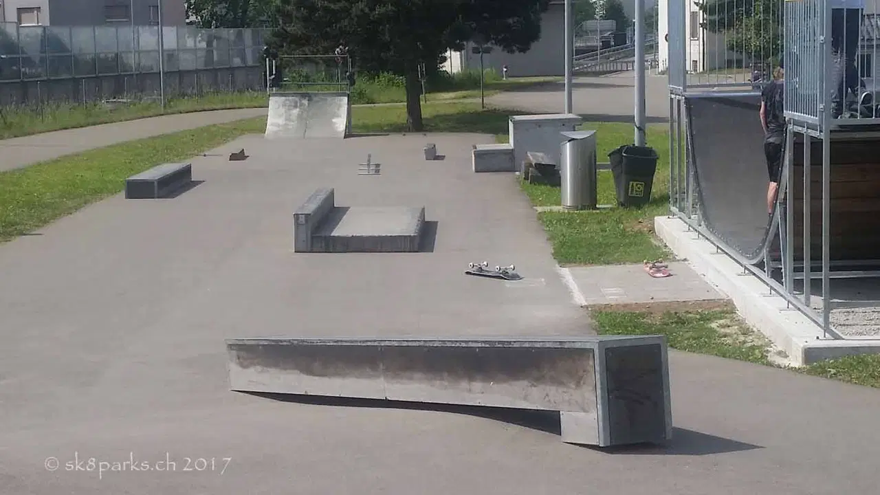 Skatepark Flughafen Zürich-Kloten — photo 1