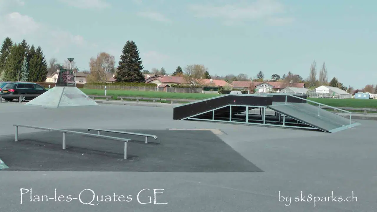 Skatepark of Plan-les-Ouates — photo 1