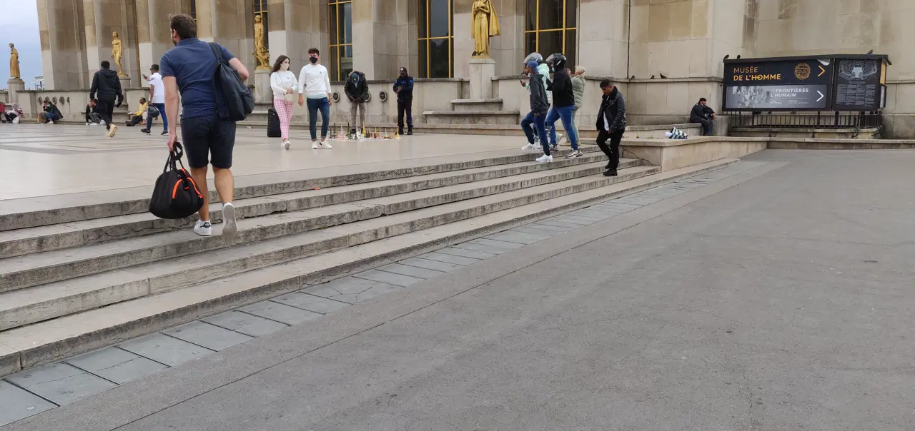Place du Trocadéro et du 11 Novembre Spot — photo 1