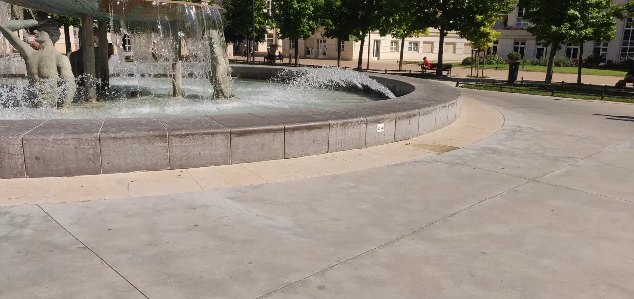 Curb place de la Théssalie — photo 1