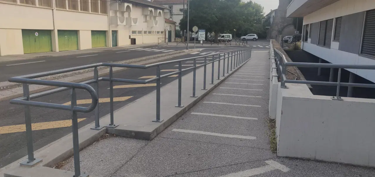 Rails collège Lo Trentanel — photo 1