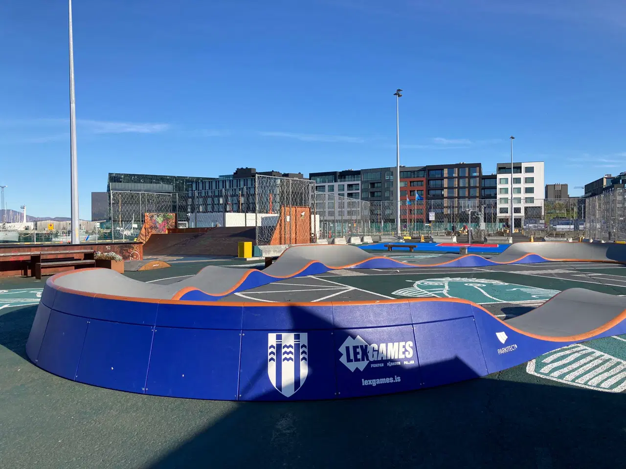 Reykjavik skatepark — photo 1