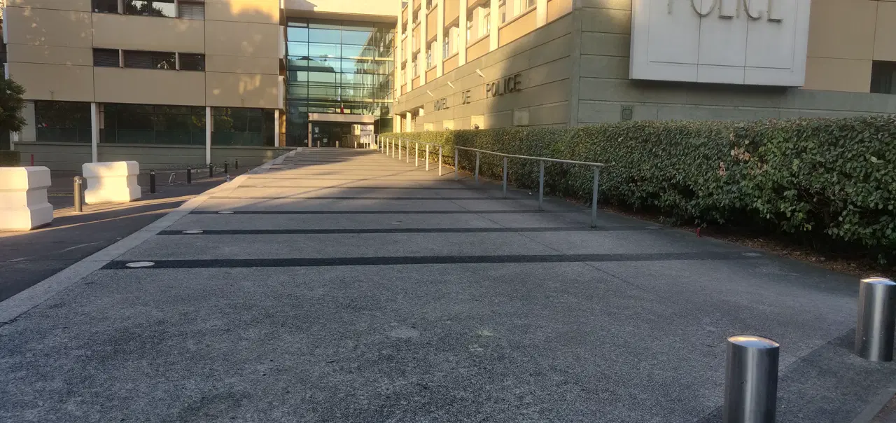 Handrails Hôtel de police de Montpellier — photo 1
