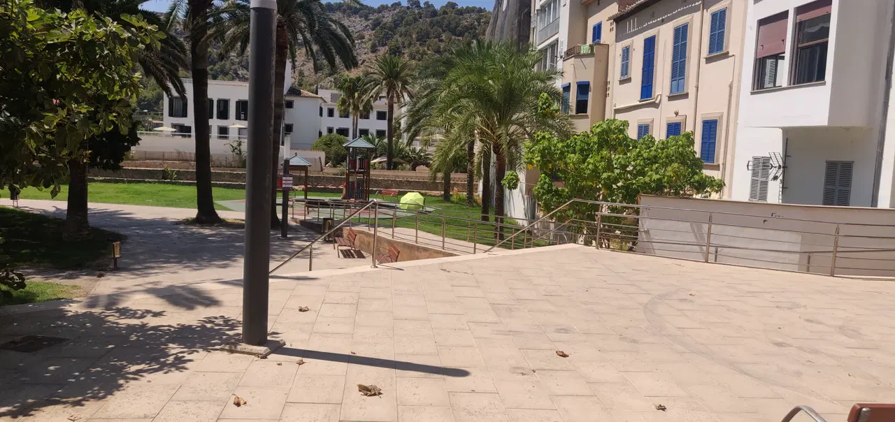 Handrail Port de Soller — photo 1