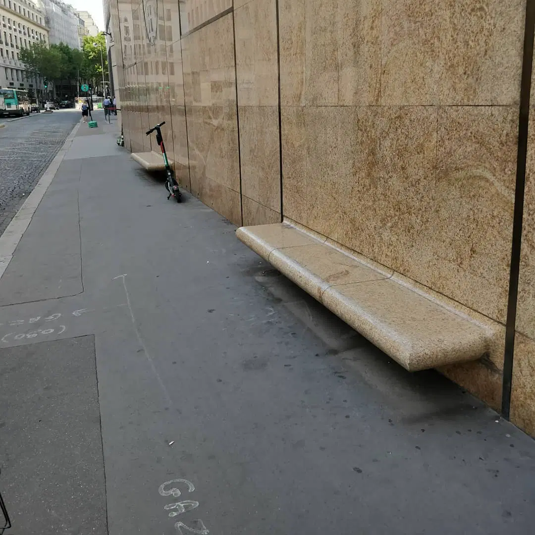 Curb Delcassé — photo 1
