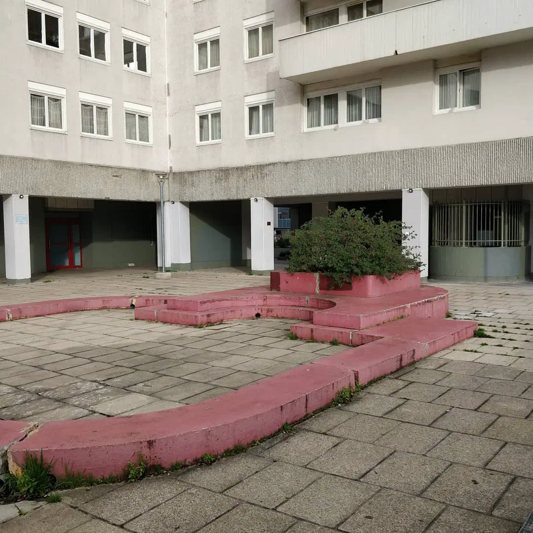 Cambronne 2/4 — photo 1