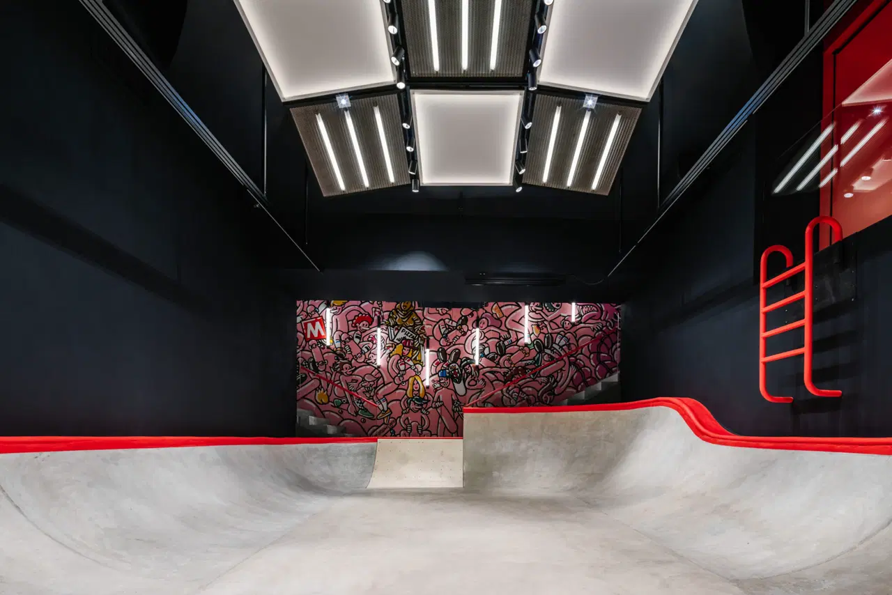 Vans Private Milan skatepark — photo 1