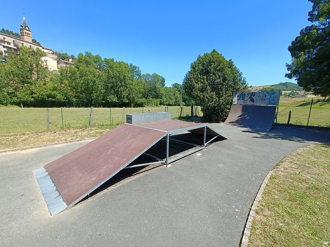 Saint-Forgeux — photo 1