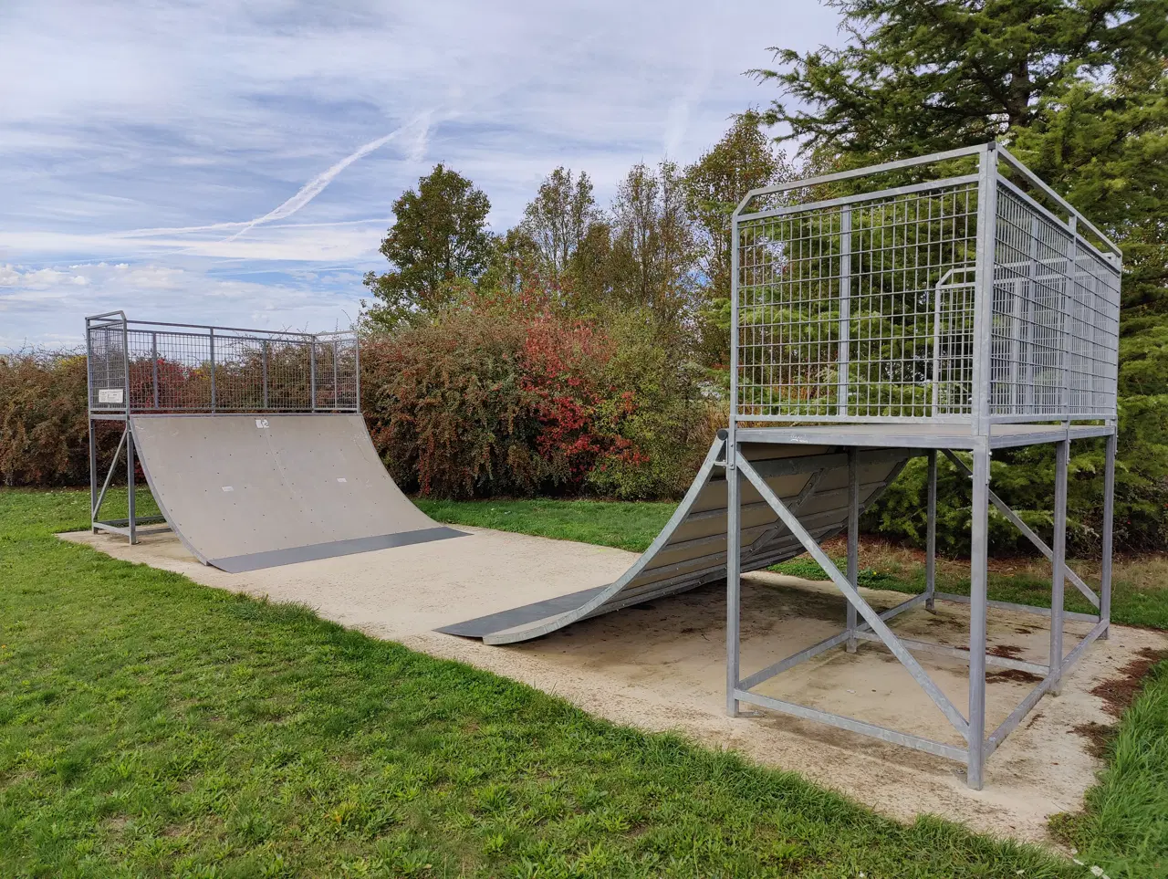 Verneuil-l'étang skatepark — photo 1