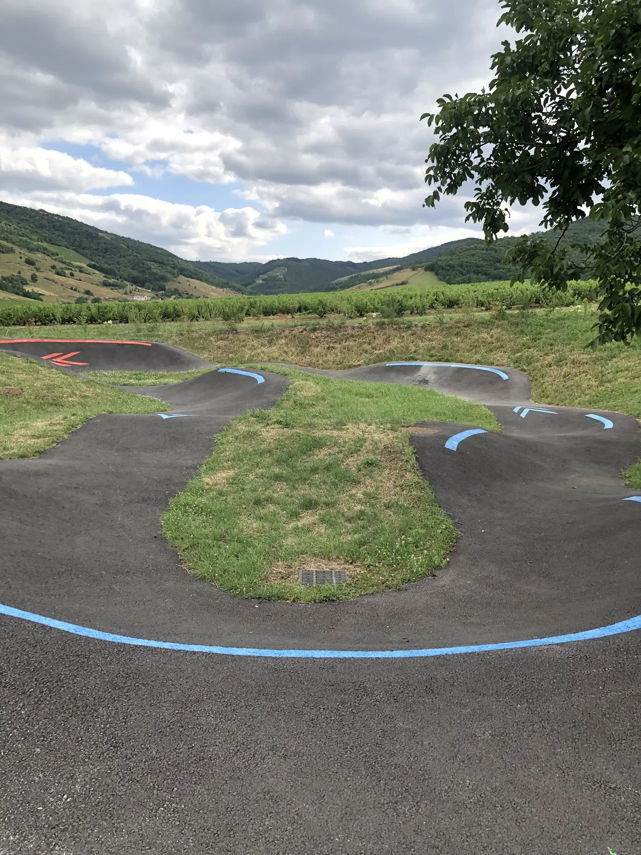 Pumptrack Quincié-en-Beaujolais — photo 1