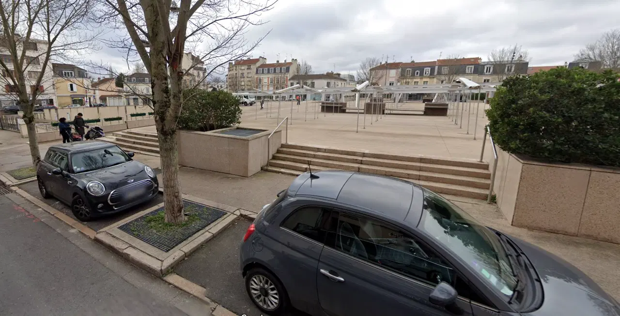 Place du marché Vesinet — photo 1