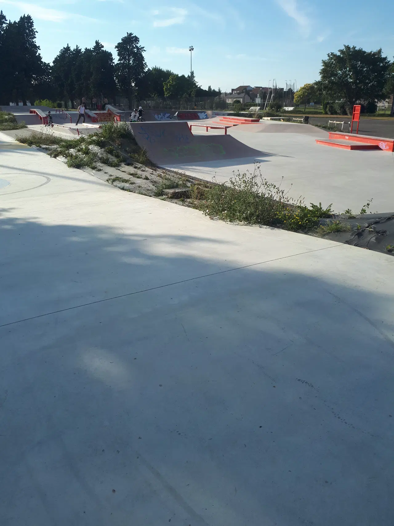Skatepark bowl Poitiers — photo 1