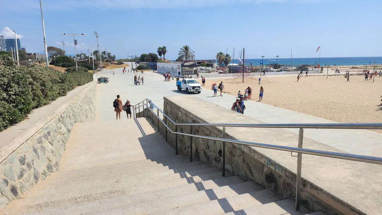 Playa handrail — photo 1
