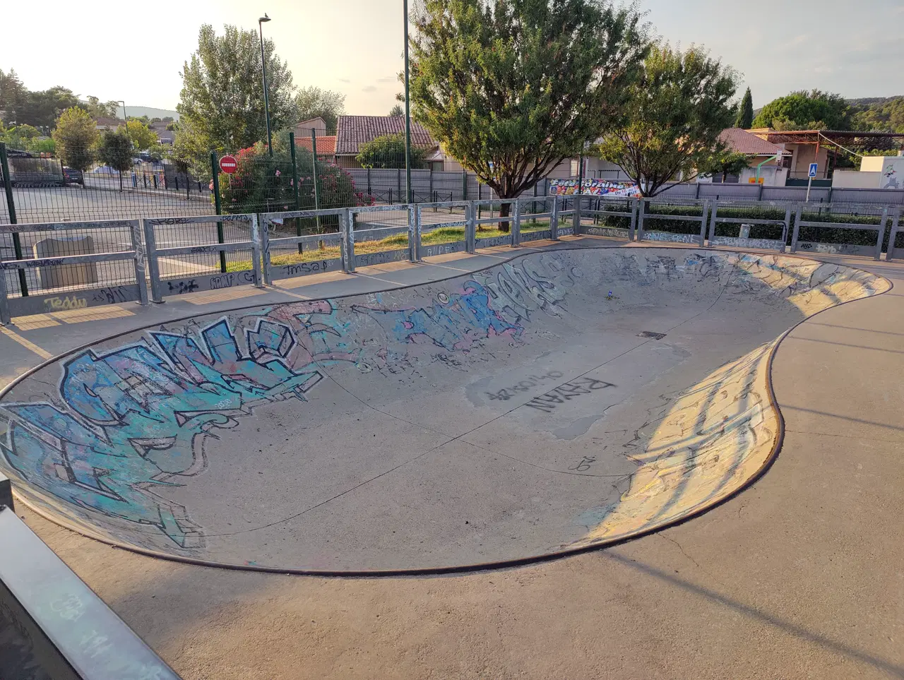 Pourrières skatepark — photo 1