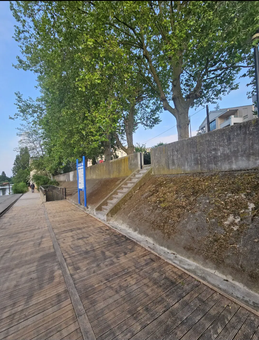 Wall des quais — photo 1
