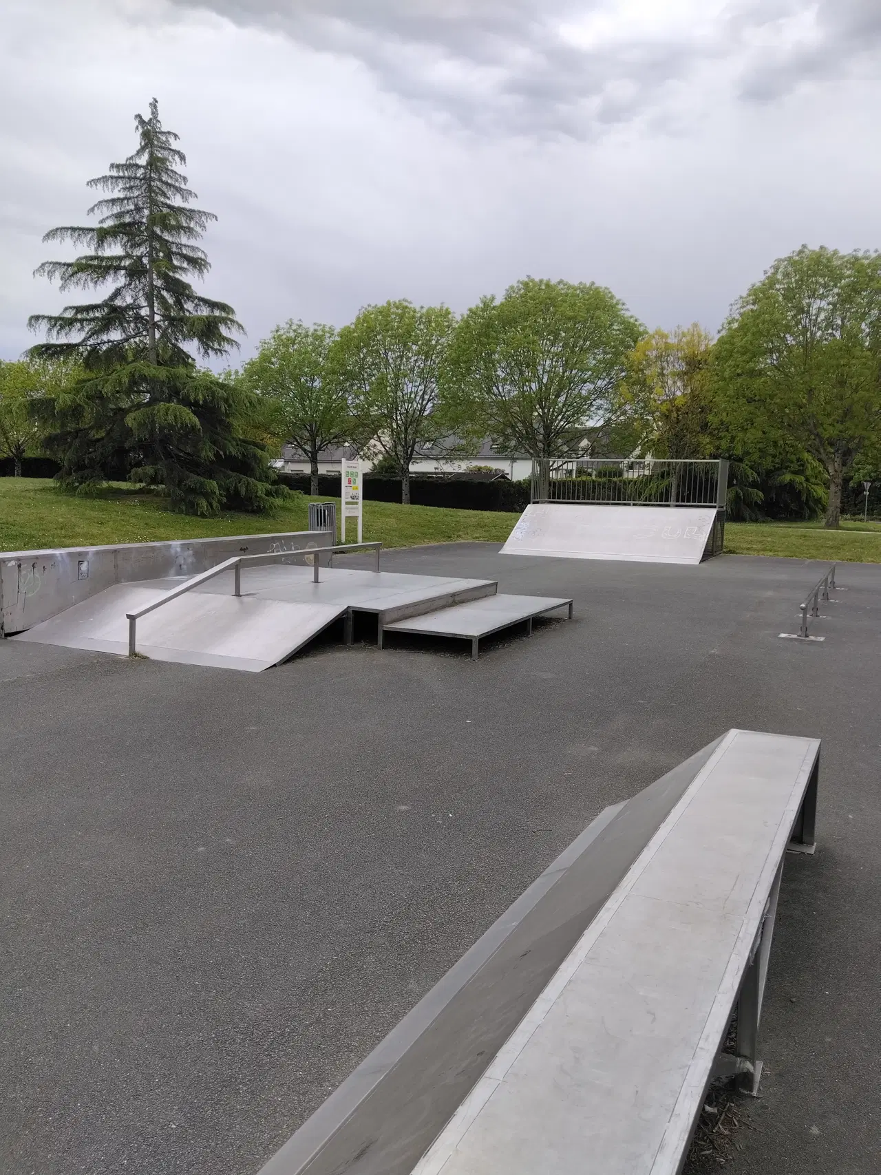 Beaucouzé skatepark — photo 1
