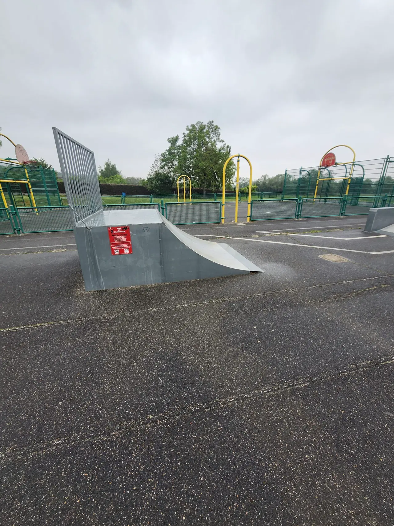 Sketepark Anières — photo 1