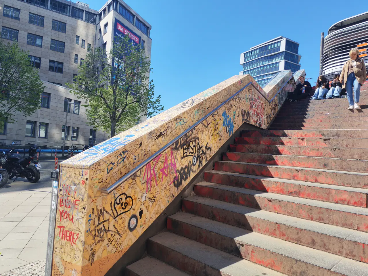 Ledge Berlin — photo 1