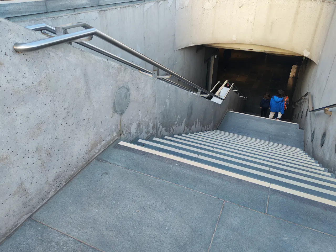 Underground hard rail Berlin — photo 1