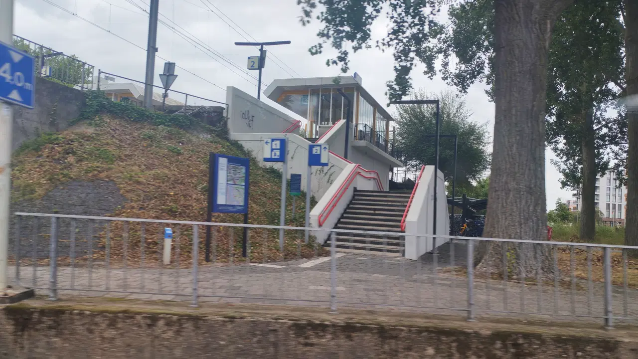 Hard street spot — photo 1