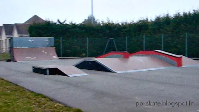 Chambray-lès-Tours skatepark — photo 1