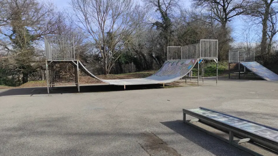 Luc-la-Primaube skatepark — photo 1