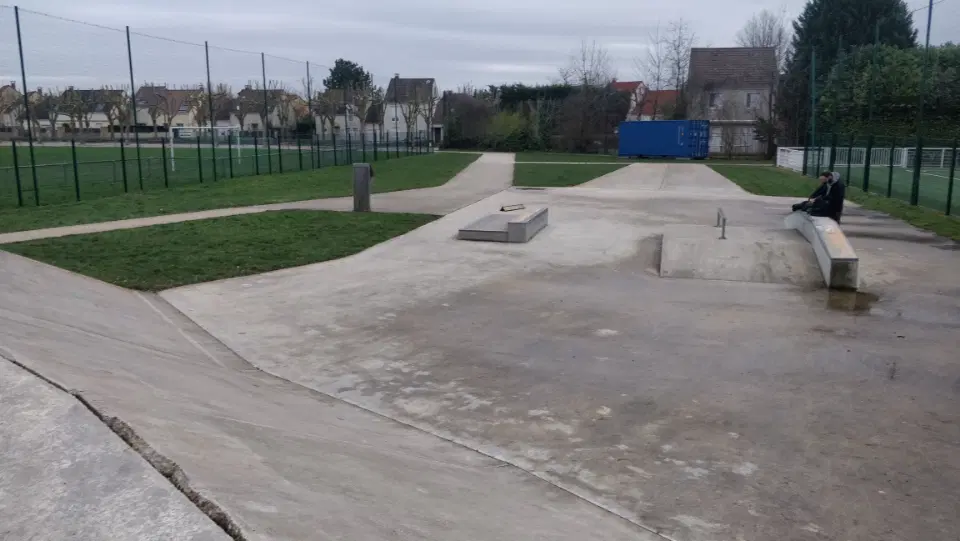 Collégien skatepark — photo 1