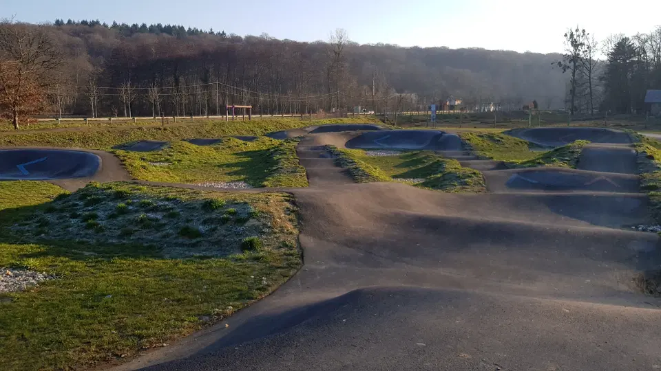 Port-sur-Saône skatepark — photo 1