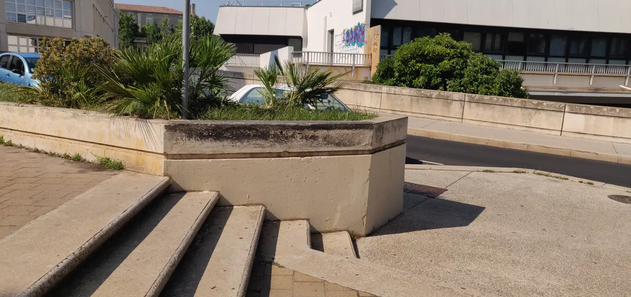 Nice curbs (with and whitout rails) — photo 1