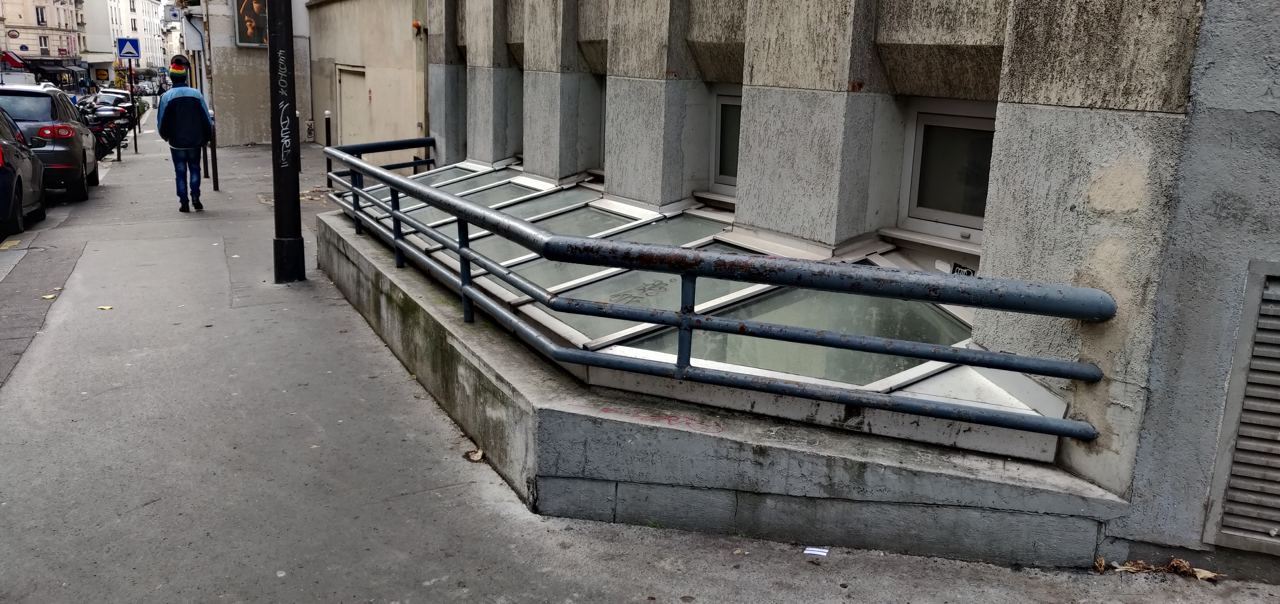 Rue du Chemin Vert spot — photo 1