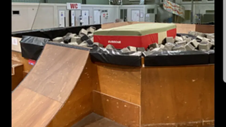 Le Hangar skatepark — photo 1