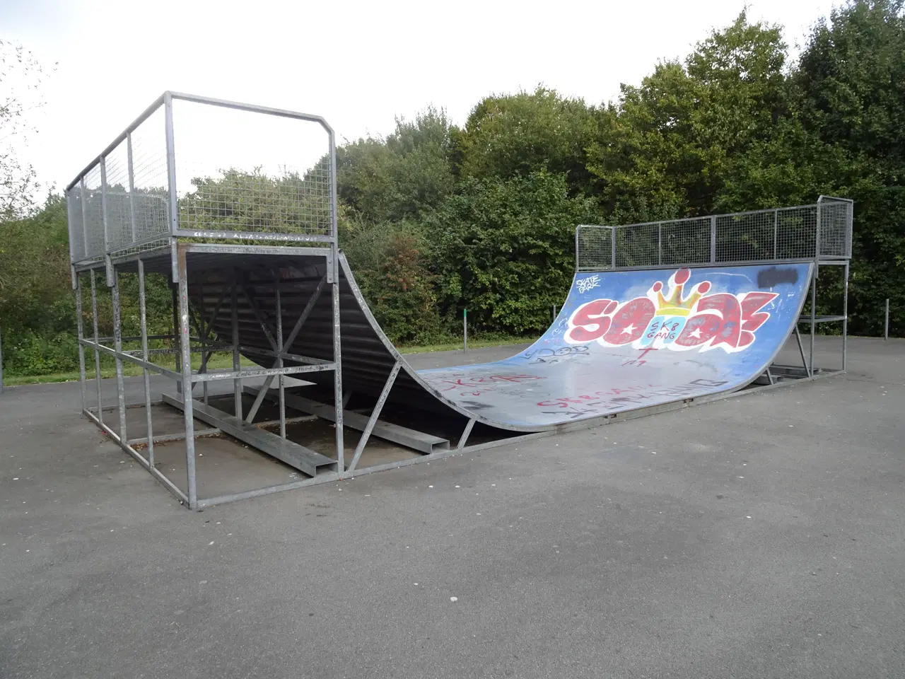 Divion skatepark — photo 1