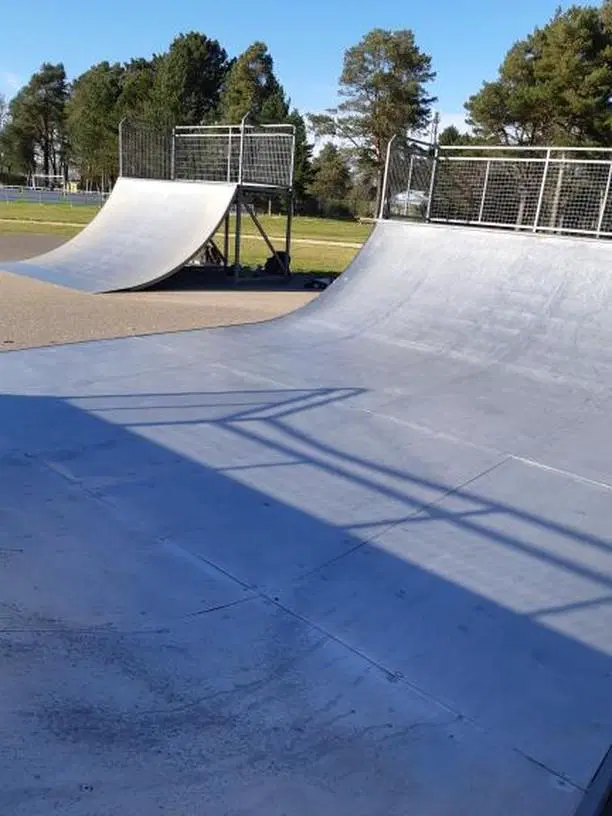 Plourin-lès-Morlaix skatepark — photo 1