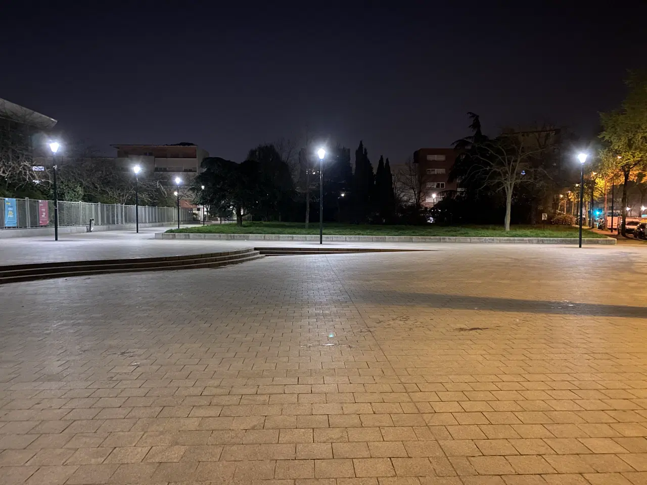 Place rue Henri Barbusse — photo 1