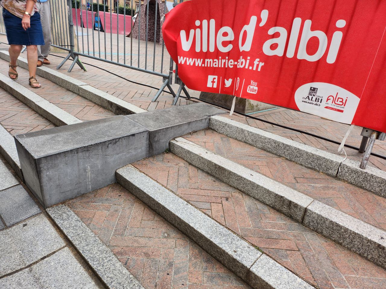 Mini curb Albi — photo 1