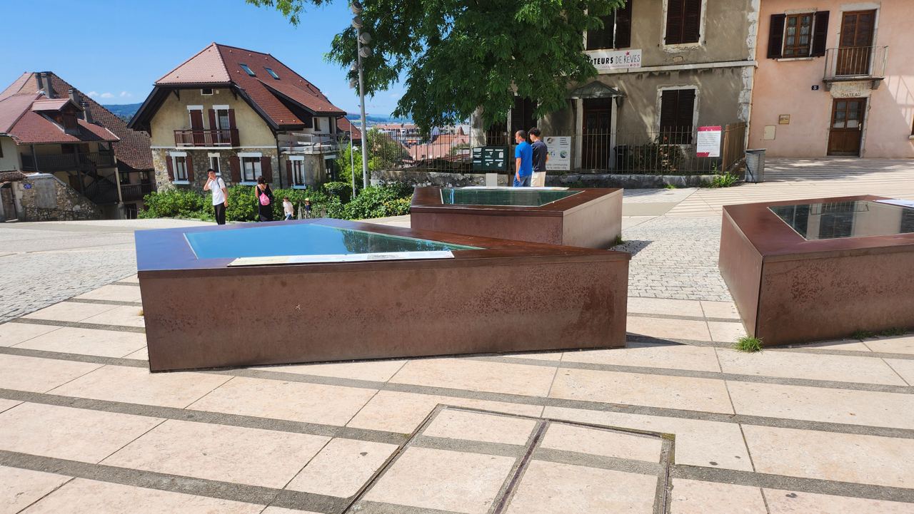 Curbs tour de la Reine Annecy — photo 1