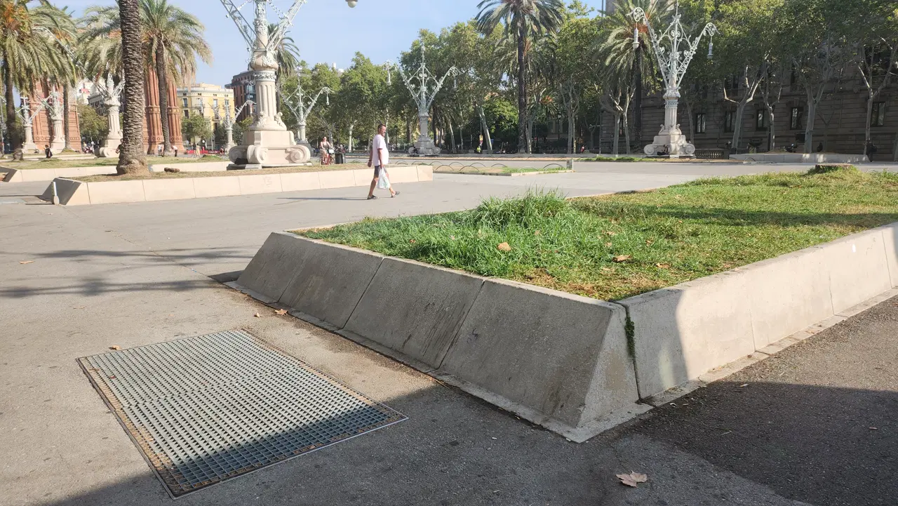 Passeig de Lluís Companys Spot — photo 1