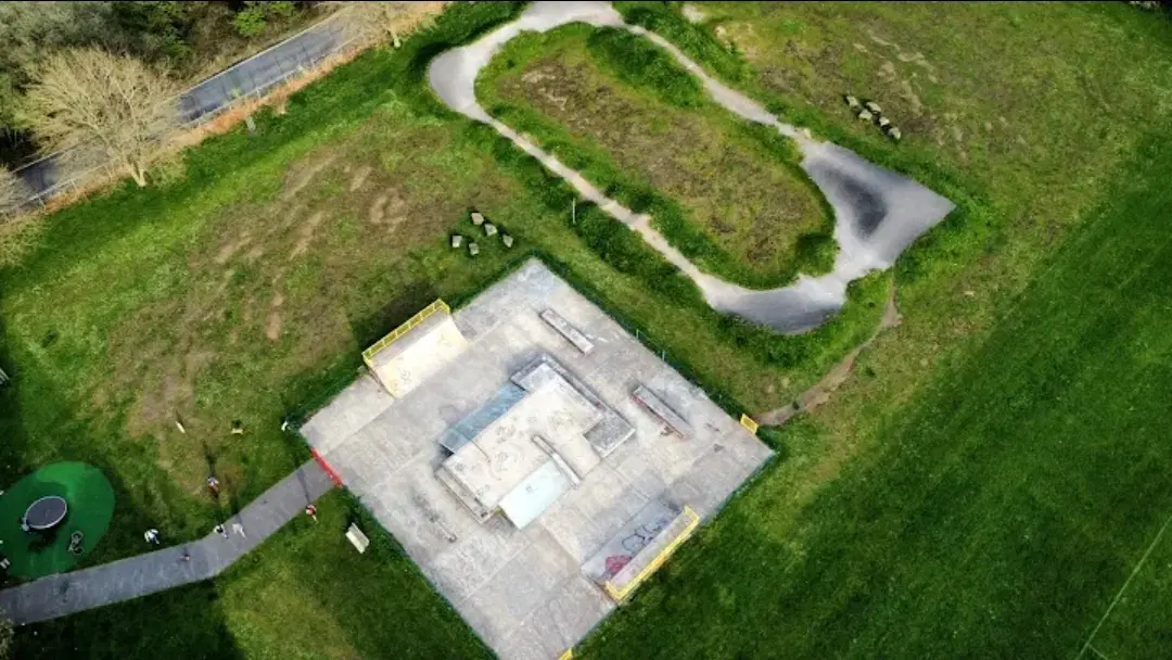 Cross Lane skatepark — photo 1