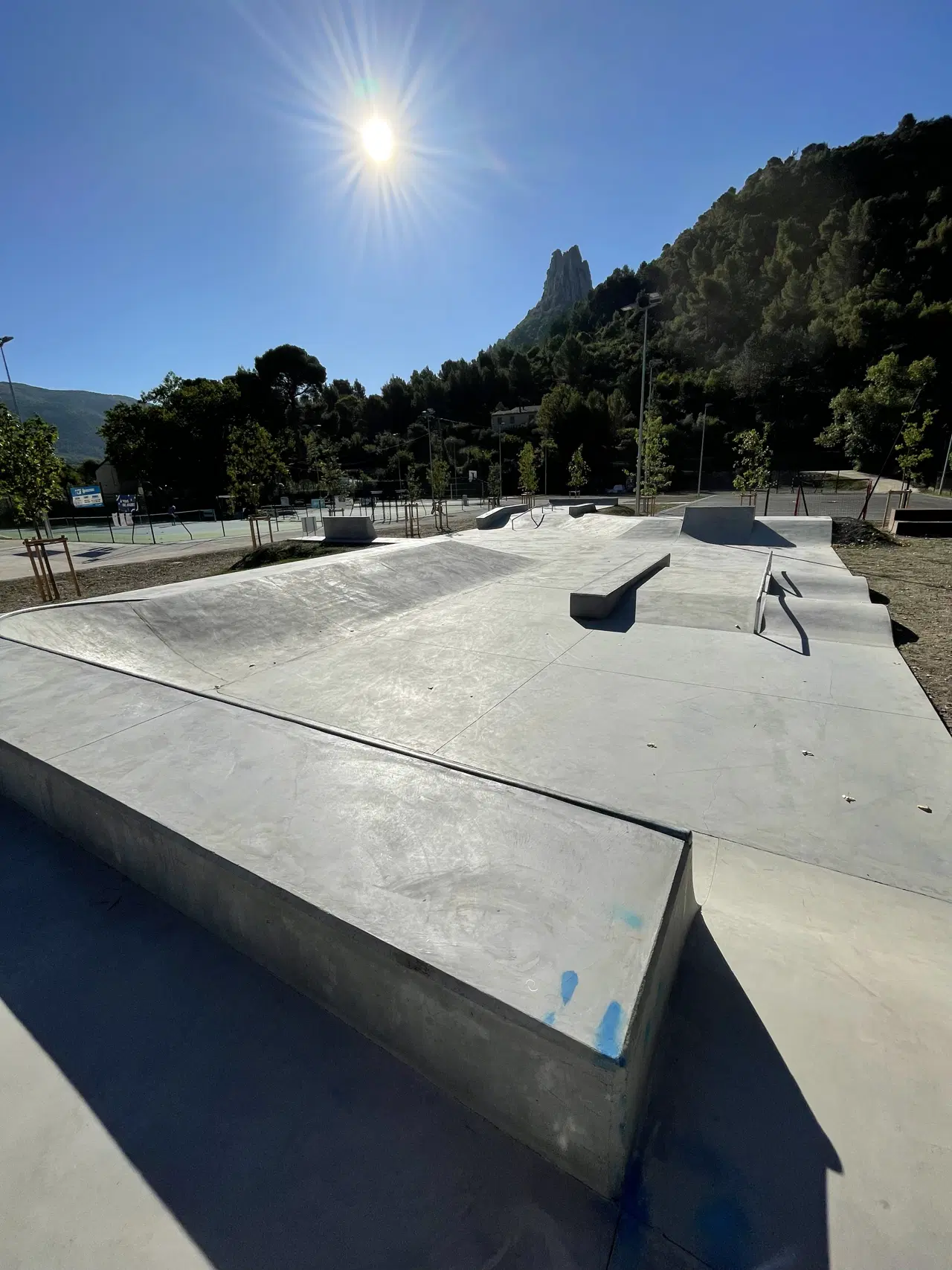 Buis-les-Baronnies skatepark — photo 1