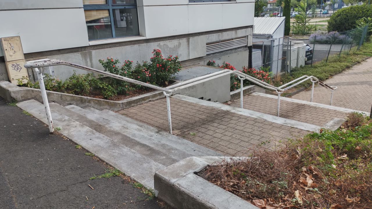 Kink rail, Bd Lavoisier — photo 1