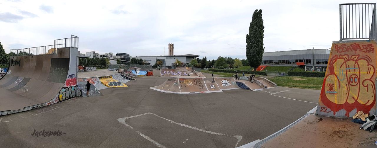 La Rotonde skatepark — photo 1