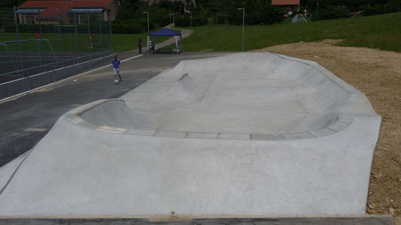 Skatepark Hofstetten-Flüh — photo 1