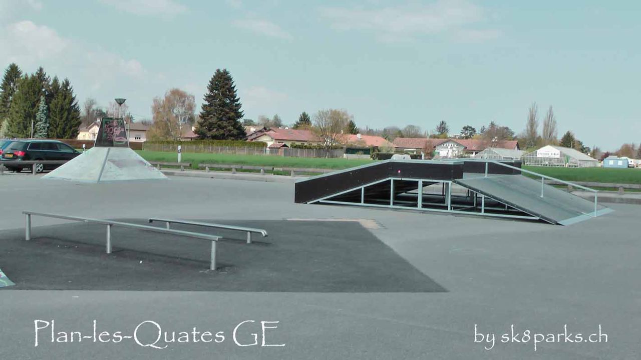 Skatepark of Plan-les-Ouates — photo 1