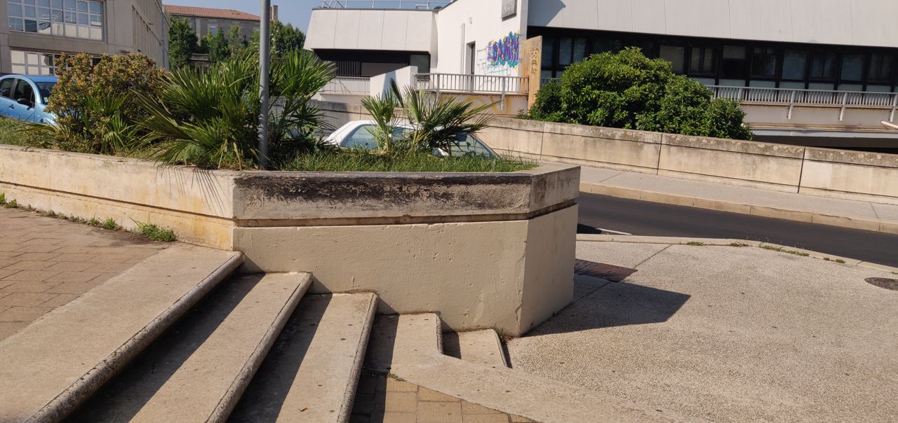 Nice curbs (with and whitout rails) — photo 1