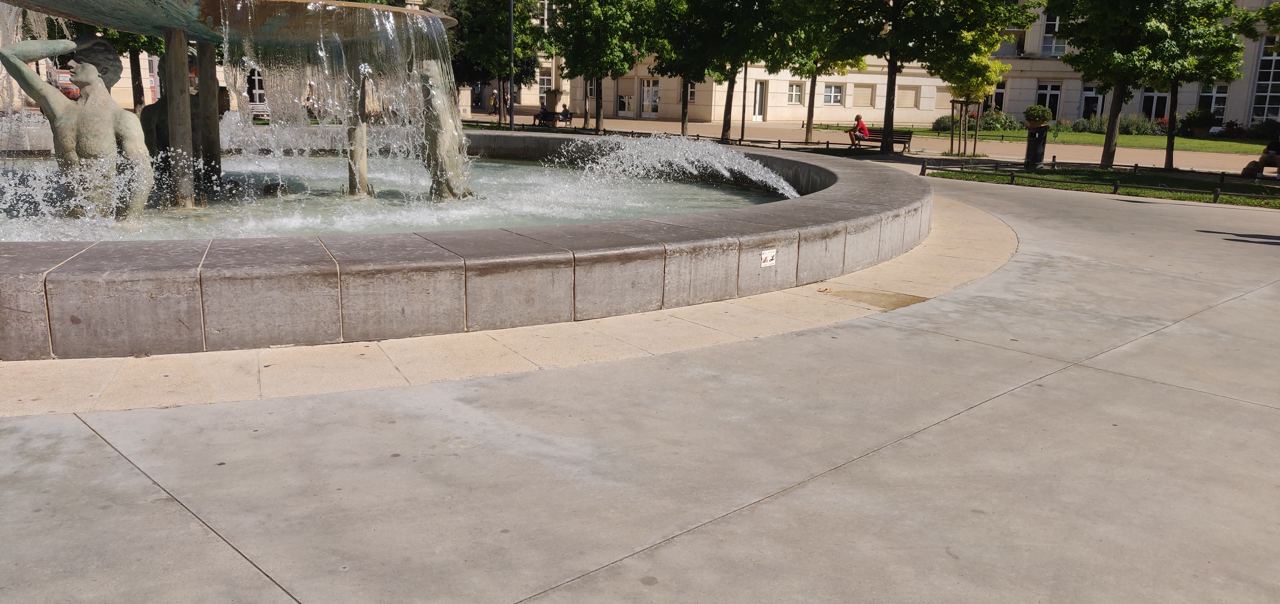 Curb place de la Théssalie — photo 1