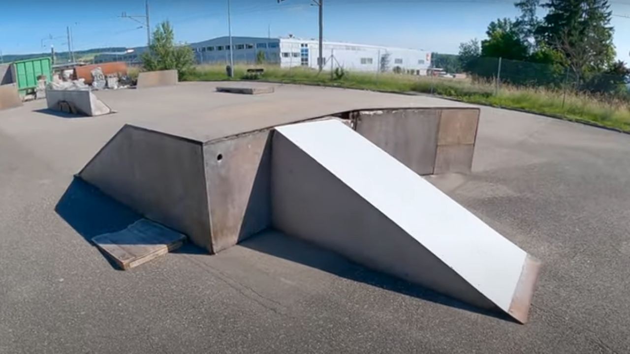 Dielsdorf skatepark — photo 1