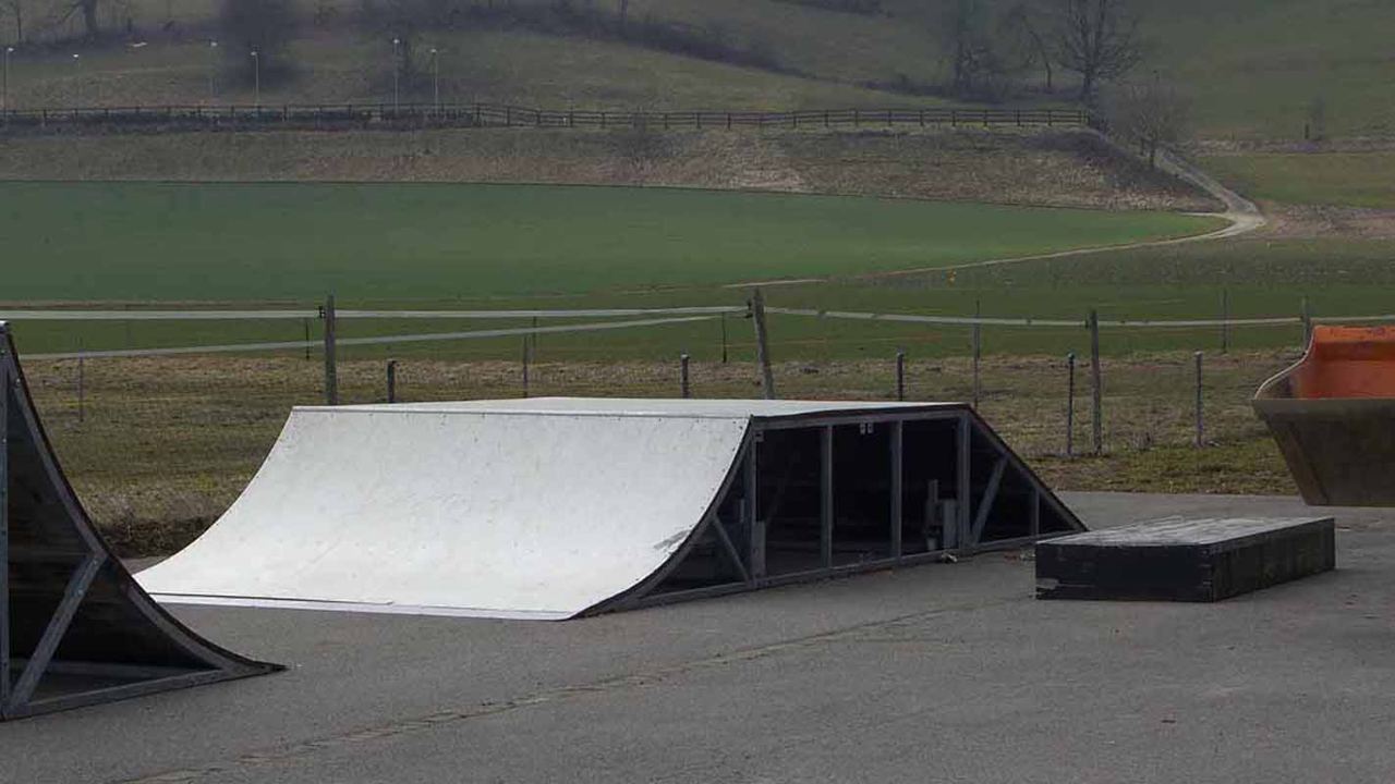 Schüpfen skatepark — photo 1