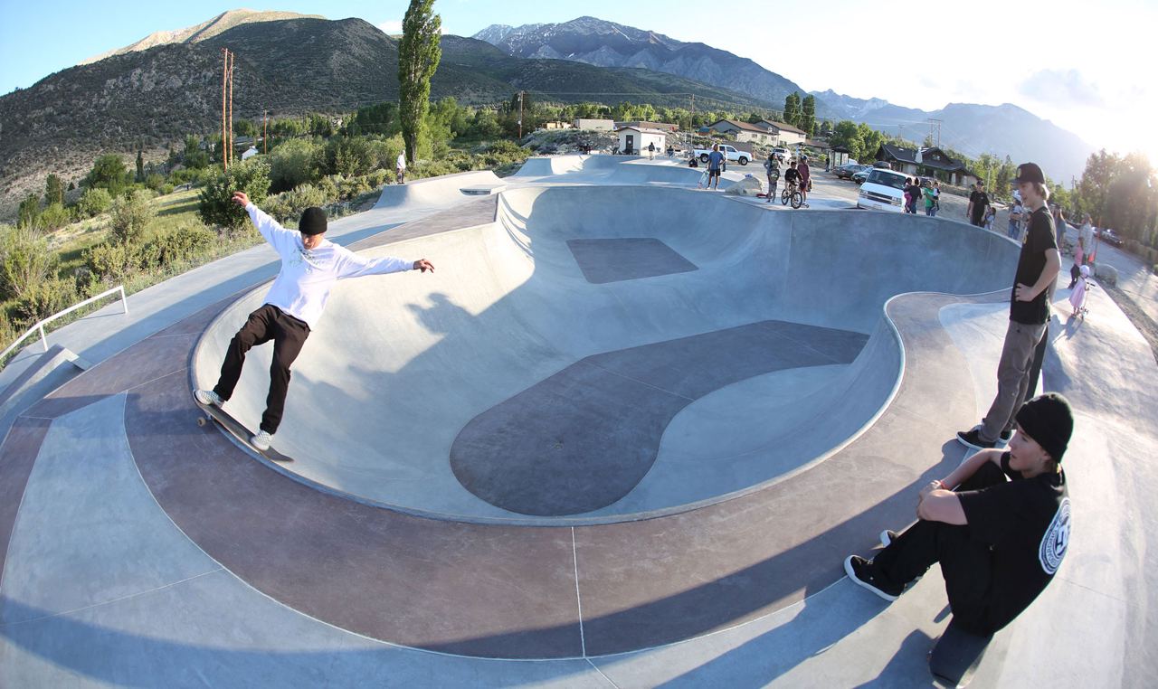 Crowley Lake Skatepark — photo 1
