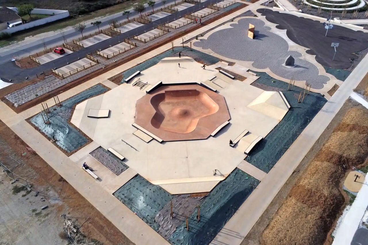 Port-Saint-Louis-du-Rhône skatepark — photo 1