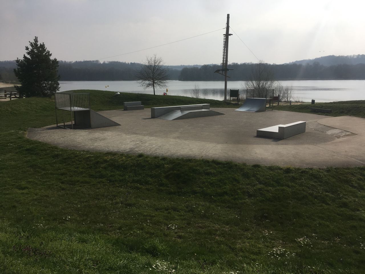 Chamouille skatepark — photo 1